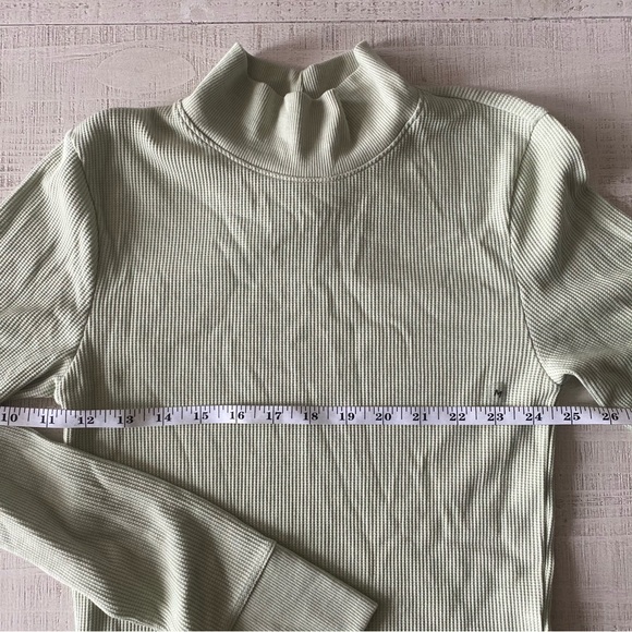 American Eagle Waffle Knit Longsleeve Turtle Neck [NWT] - Picture 5 of 6